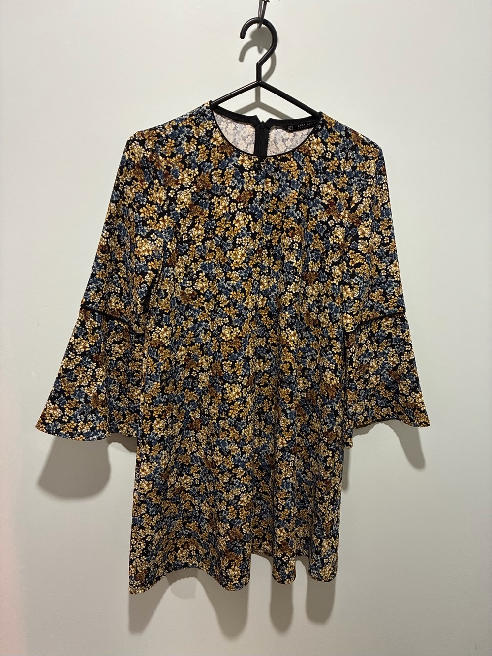 Zara Floral Bell-Sleeve Shift Dress Size Medium